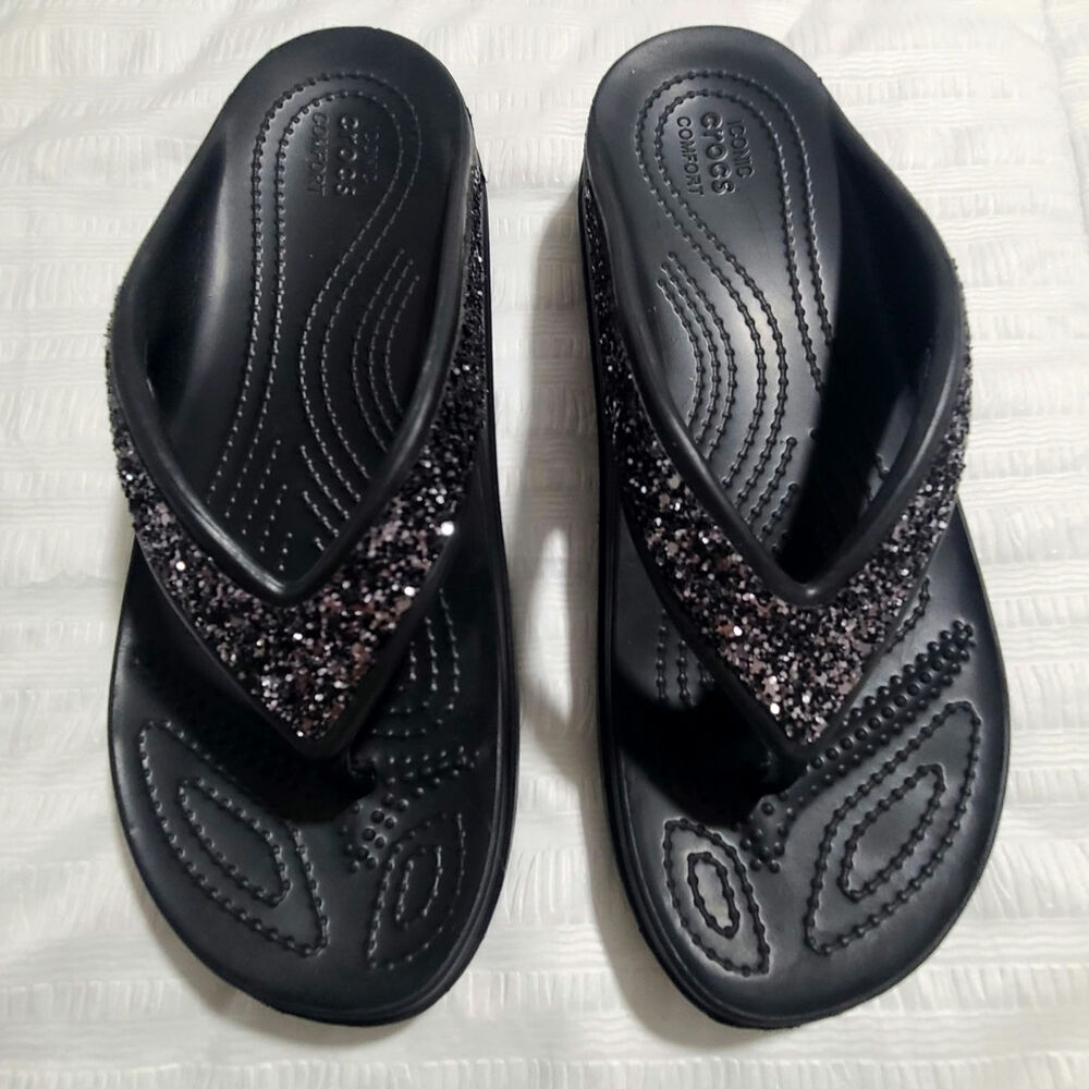 Crocs Women's Sloane Glitter Flip Sandal W7 - Picture 2 of 6